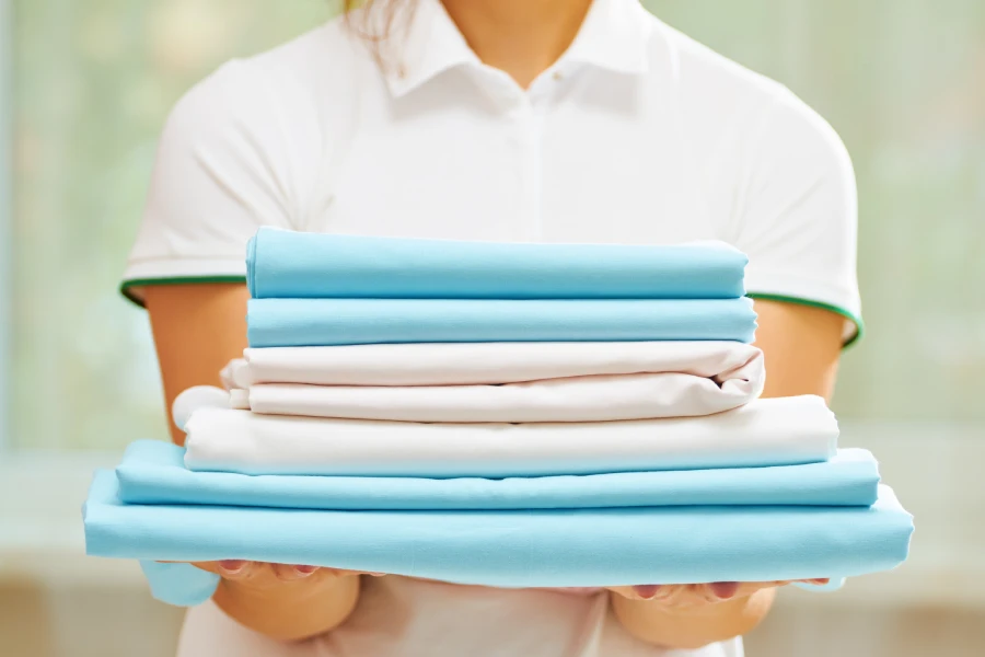How Folding Laundry Impacts Fabric Freshness and Quality in Orlando FL